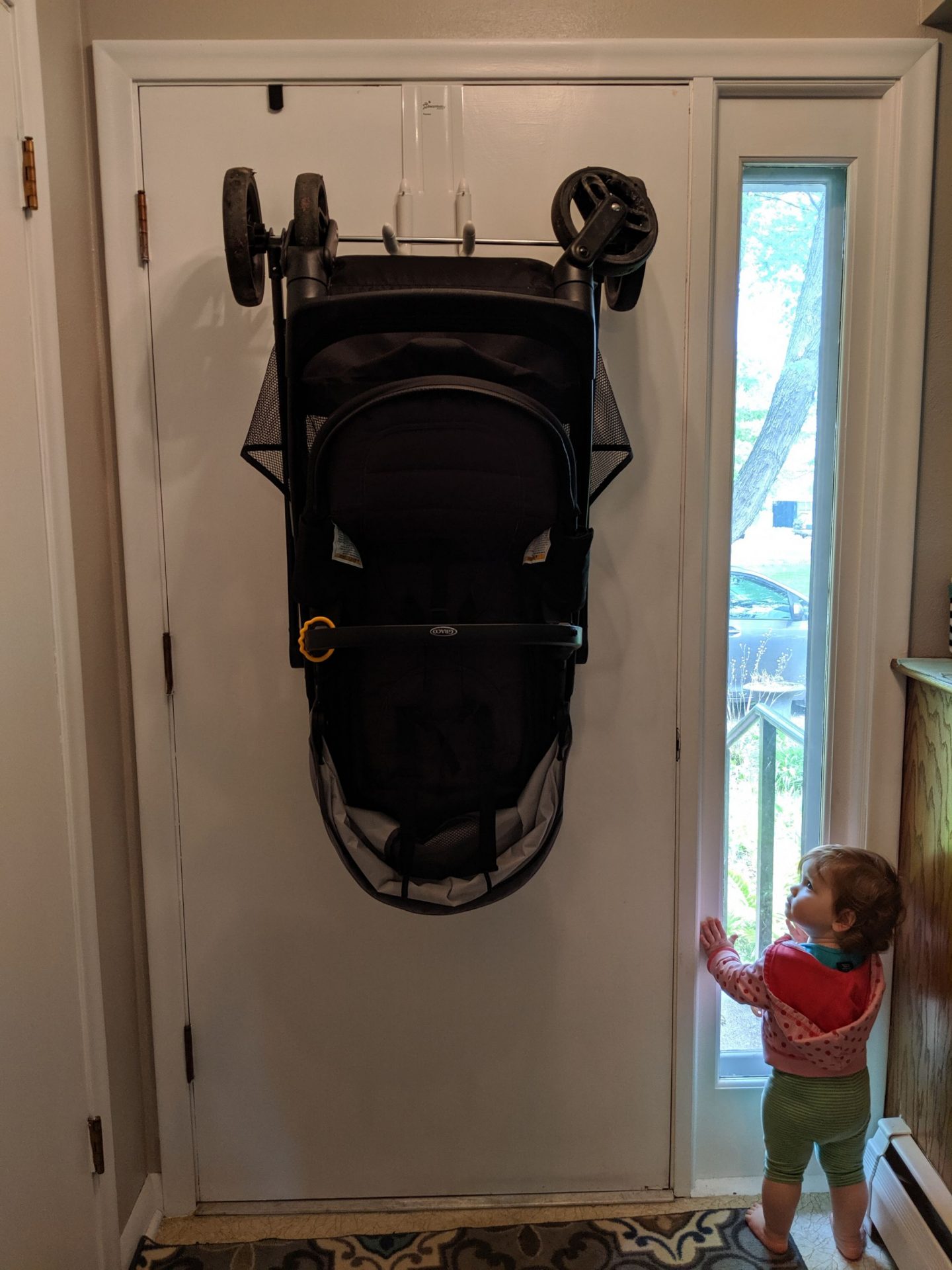 StrollAway over the door stroller holder - Baby Proofing Made Easy by Dreambaby
